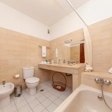 A02 - Casa Topazio In Quarteira