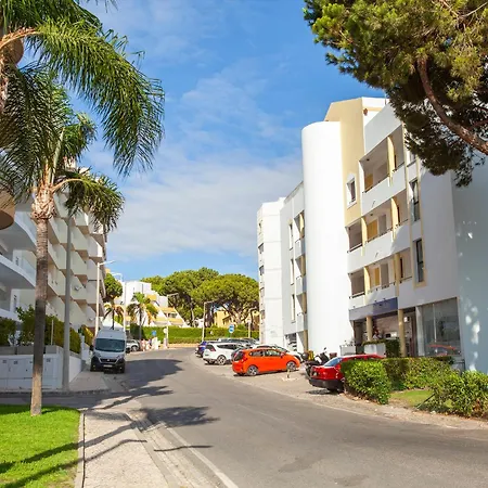 A02 - Casa Topazio In * Quarteira